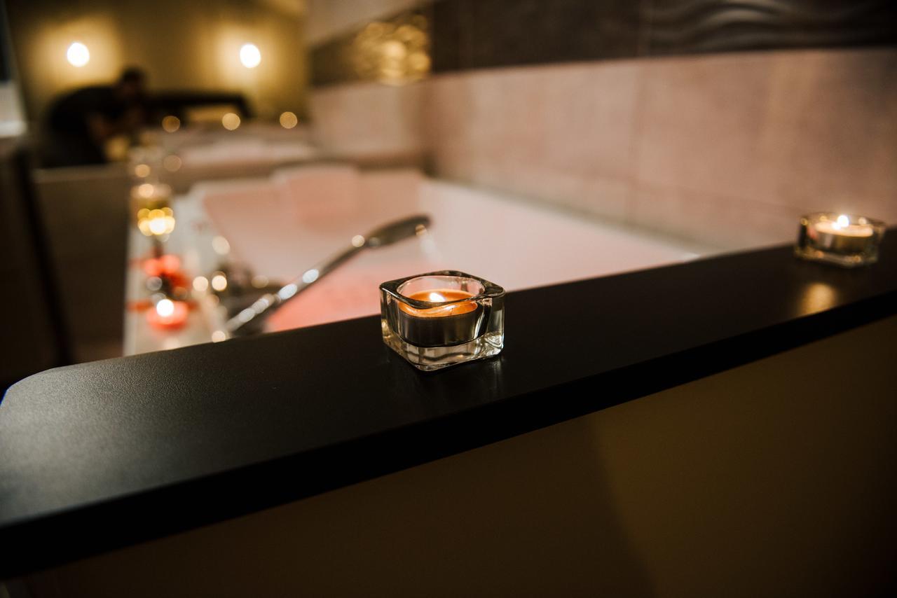 La Suite Romantique Avec Jacuzzi Au Coeur De Perpignan Exteriér fotografie